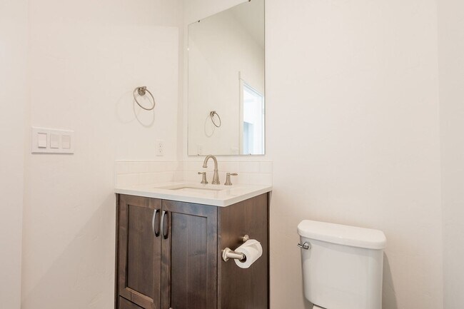 Building Photo - Brand New Home in an Amenity Filled Neighborhood