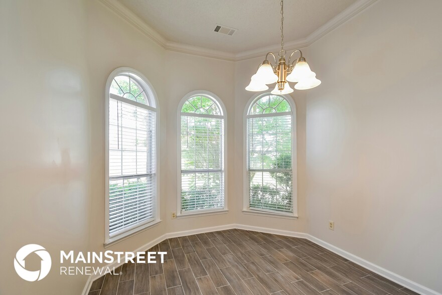 Building Photo - 5530 Millers Glen Ln