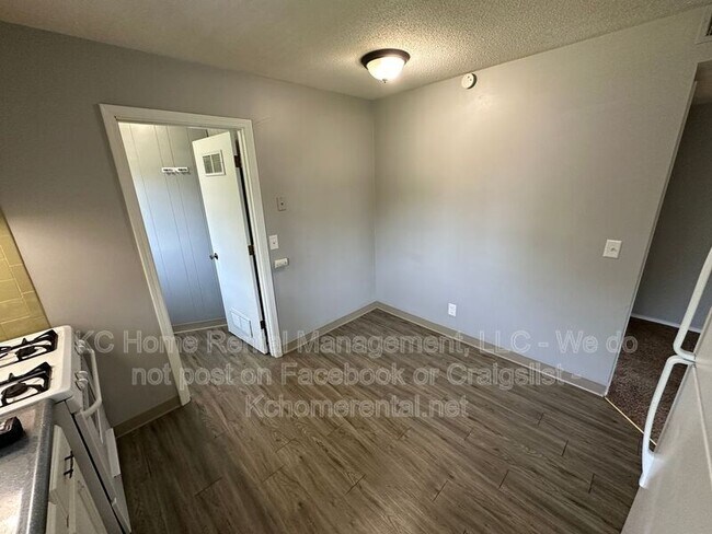 Building Photo - 6500 Ravena Rd