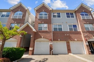 Building Photo - 92 Lyon Ct