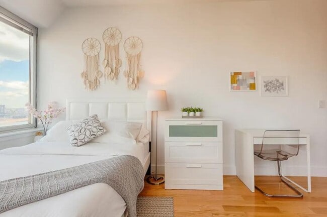 Building Photo - 4 bedroom in New York NY 10038