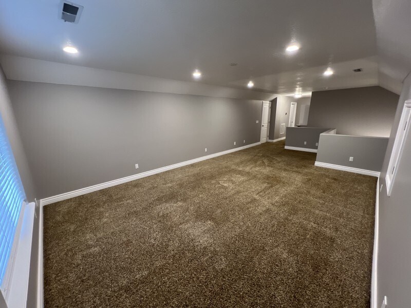 Building Photo - 2254 N
