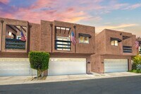 Building Photo - Downtown Huntington Beach Townhome