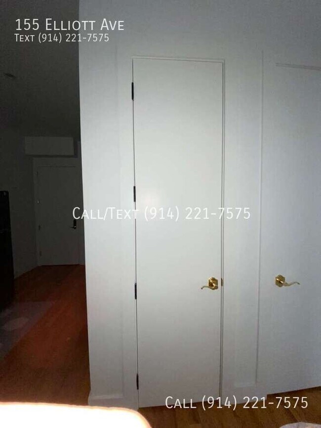 Building Photo - 155 Elliott Ave