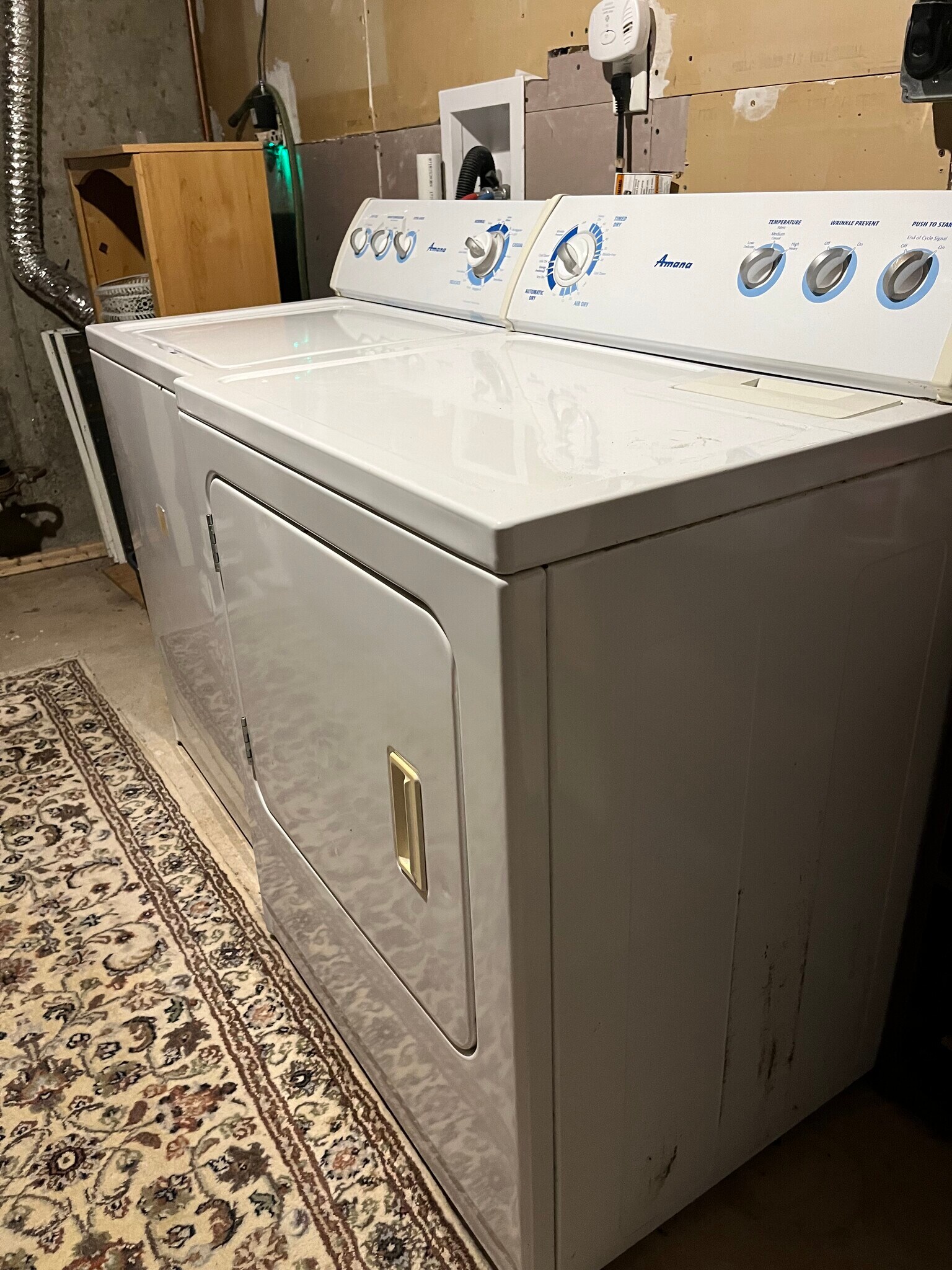 Washer and dryer - 3 Jerdens Ln
