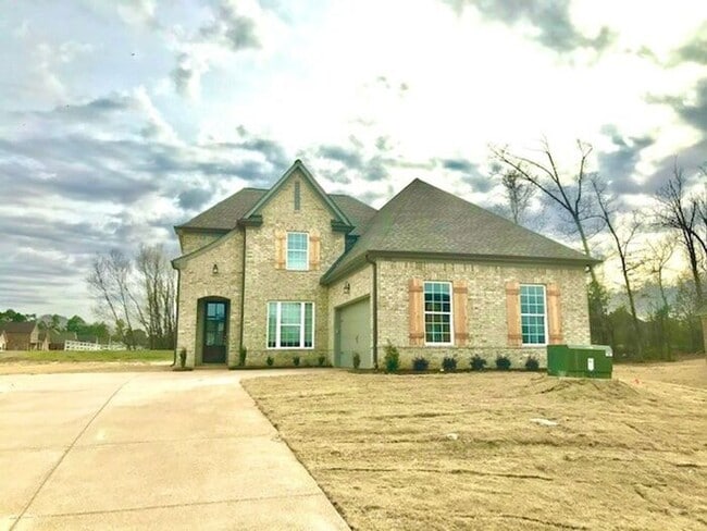 Building Photo - Now Leasing a 4 Bedroom 2.5 Bath In Olive ...