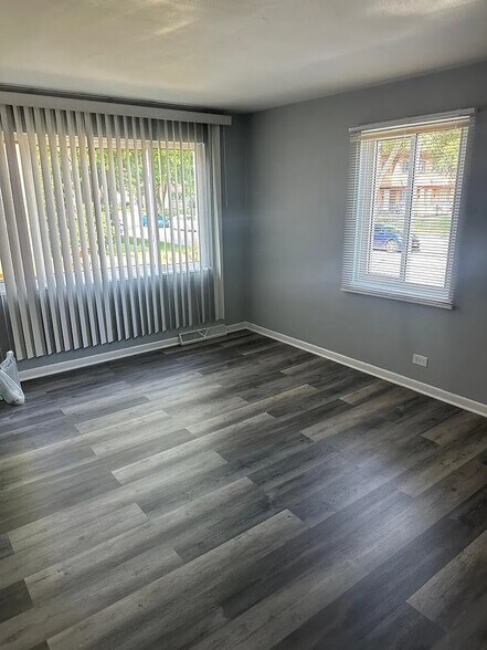 Building Photo - 1444 Hervey Ave