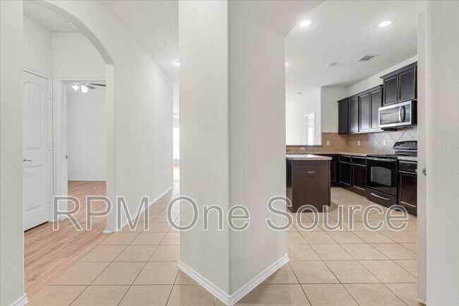 Building Photo - 1729 Park Trails Blvd