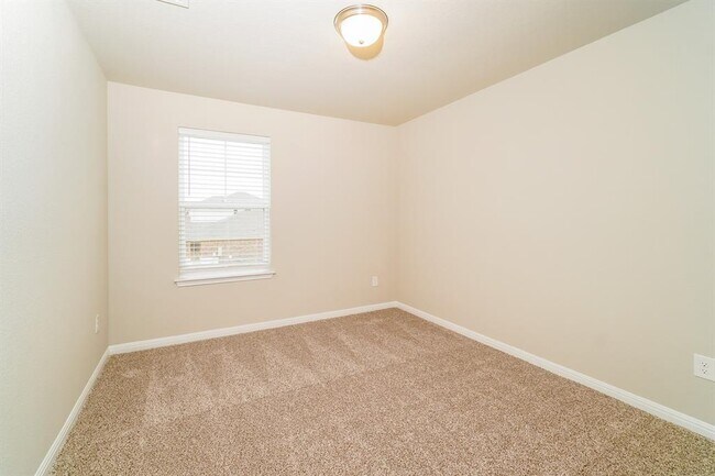 Building Photo - 202 Babblebrook Way