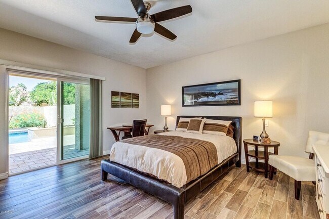 Building Photo - 7848 E Bonita Dr