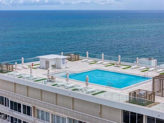 Building Photo - 4020 Galt Ocean Dr