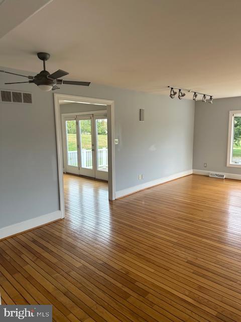 Building Photo - 1065 Lyme Ct