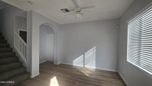 Building Photo - 618 E Mariposa Pl