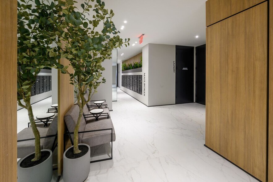 Building Photo - 1890 Pelham Pky