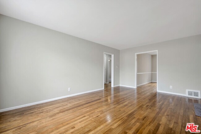 Building Photo - 4086 Abourne Rd