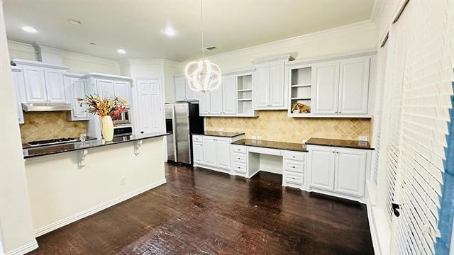 Primary Photo - 2472 Greymoore Dr