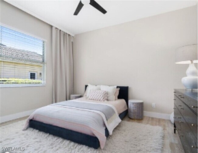 Building Photo - 11257 Longshore Way W