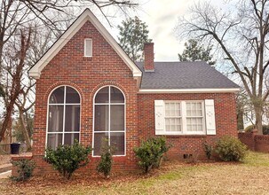 Building Photo - Beautiful Historic Home For Lease