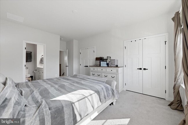 Building Photo - 2027 Track Cir