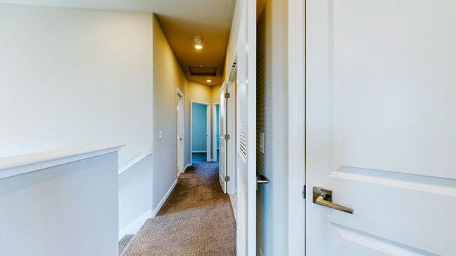 Building Photo - Rare Santa Rosa Four Bedroom house in Desi...