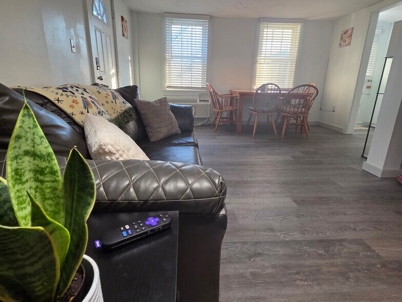 Building Photo - 85 Sherman St