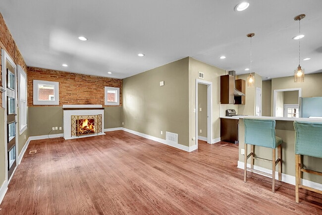 Building Photo - $3,500.00- Charming and Updated 4 bed, 3 bath Home in West Highland Denver!