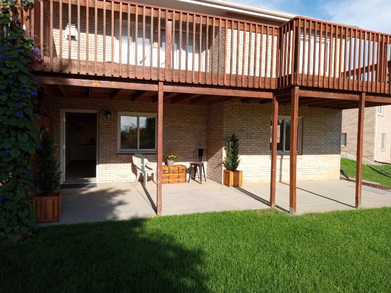 Building Photo - 1648 Northbrook Dr