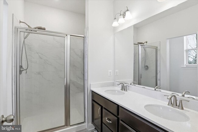 Building Photo - 16416 Fife Wy