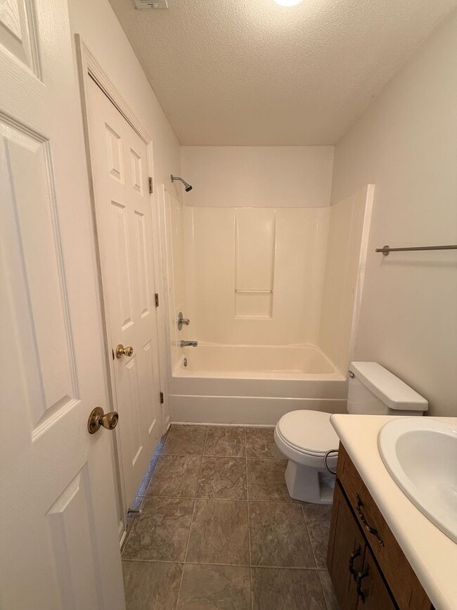 Building Photo - 2206 Pulaski Cir