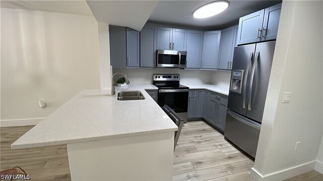 Building Photo - 8234 Key Royal Cir