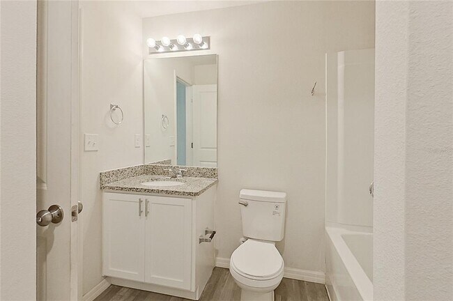 Building Photo - 27008 Anthony Ave