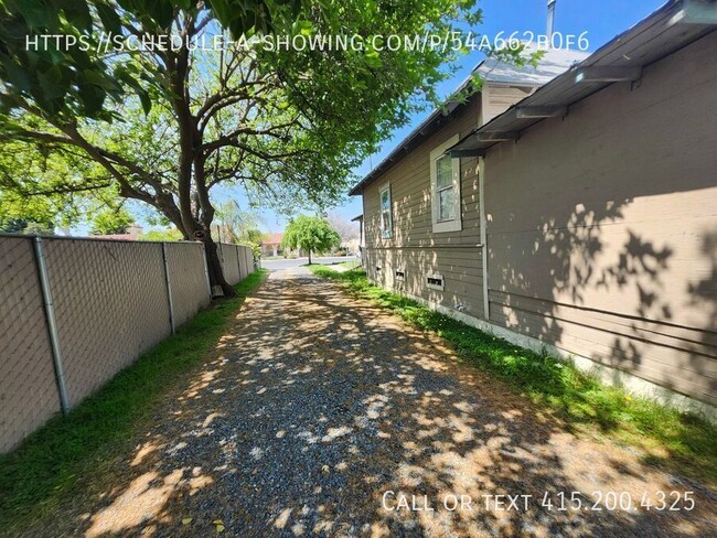 Building Photo - 170 N Gale Hill Ave
