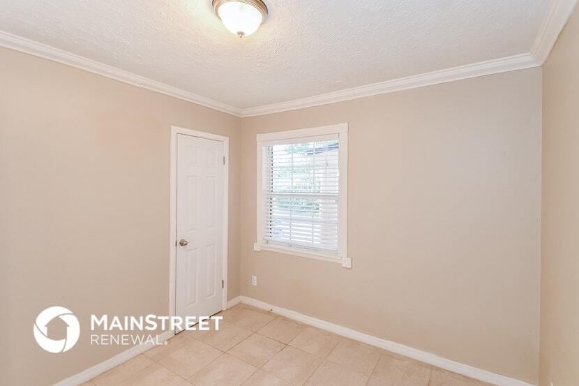 Building Photo - 10655 Tulsa Rd