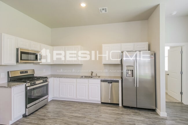 Building Photo - 8098 Brighton Ave