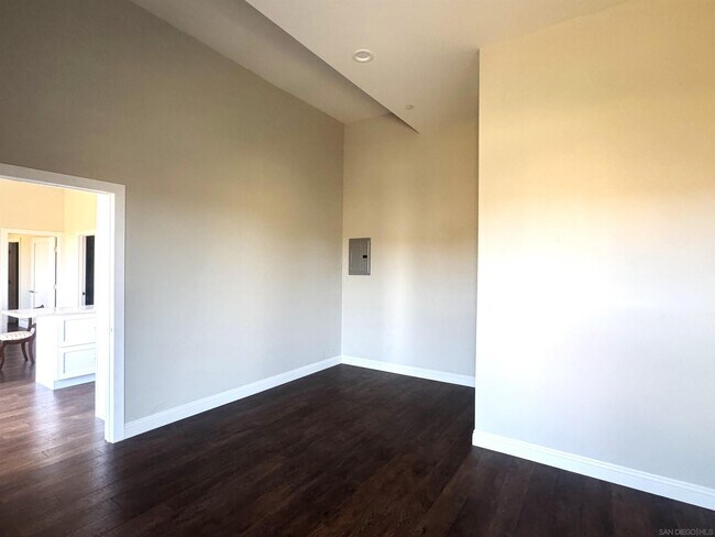Building Photo - 16402 Rio Vista Rd