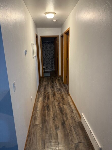 Building Photo - 4932 Rosewood Ct