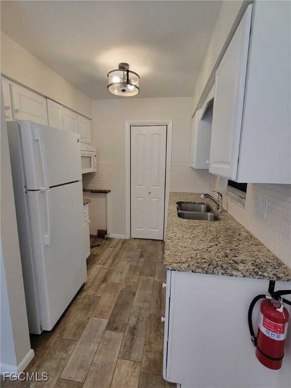 Building Photo - 209 Rockcliff Ave