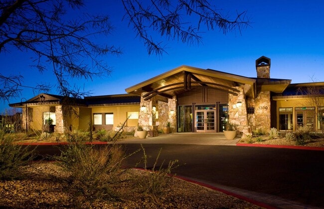 Building Photo - Sun City Home!