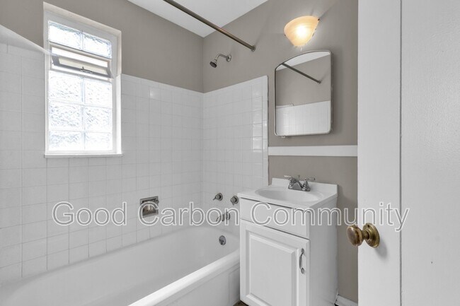 Building Photo - 309 Beattie Ave
