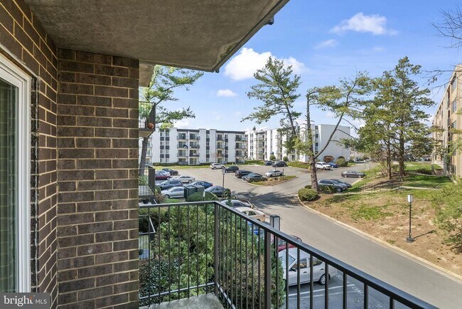 Building Photo - 60 S Van Dorn St