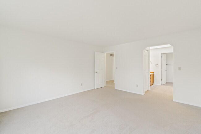 Building Photo - 4219 212th Ave NE