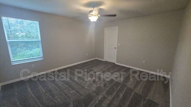 Building Photo - 10335 Blue Plume Ct