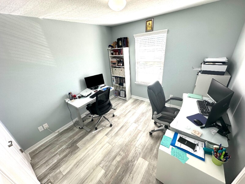 Building Photo - 7041 Beauhaven Ct