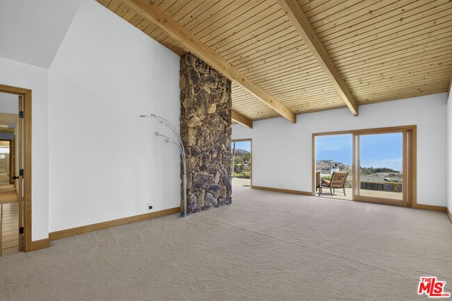 Building Photo - 23907 Malibu Knolls Rd