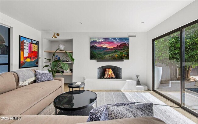 Building Photo - 4843 N 72nd Way