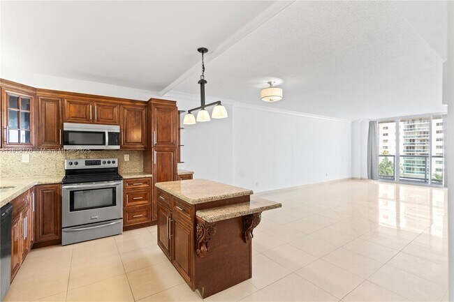 Building Photo - 19390 Collins Ave