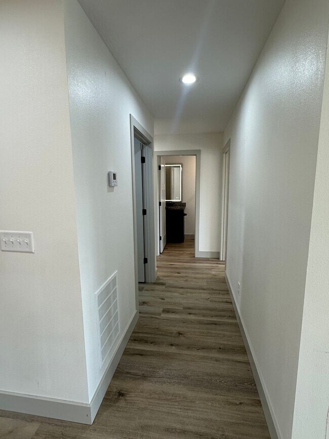 Building Photo - 3 Bedroom 2 Bath Built in 2025