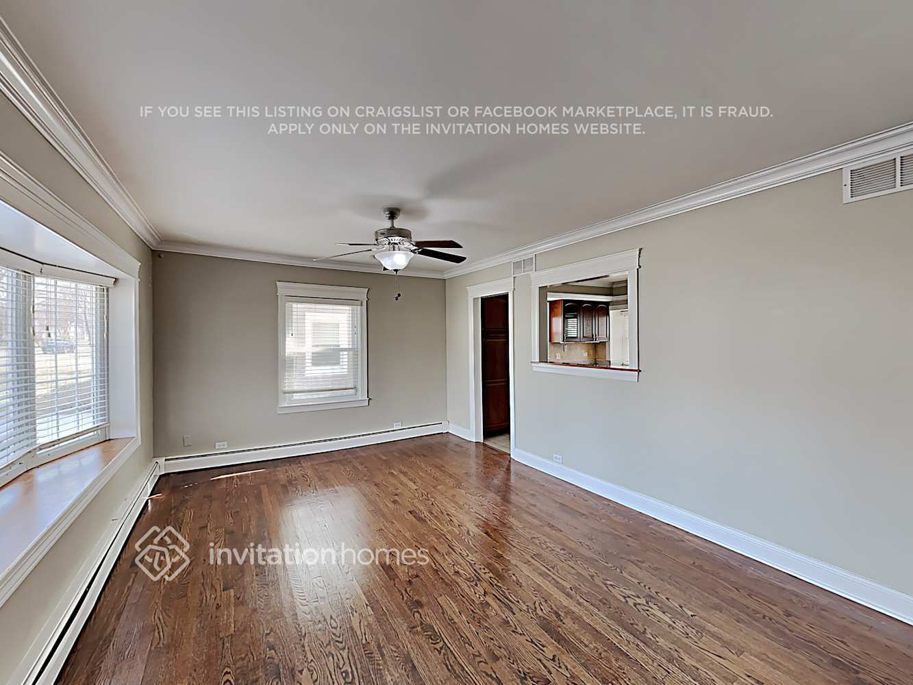 Building Photo - 4301 W 99th Pl