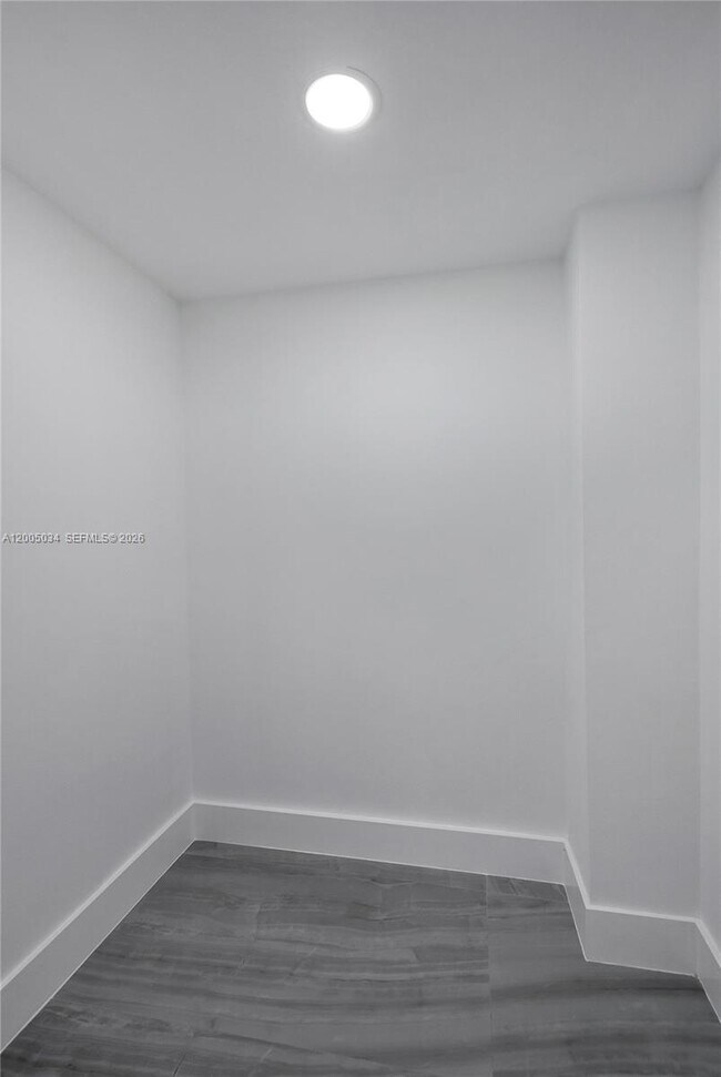 Building Photo - 3091 N Course Dr