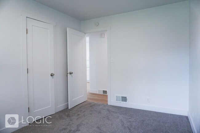 Building Photo - 171 E 3000 S